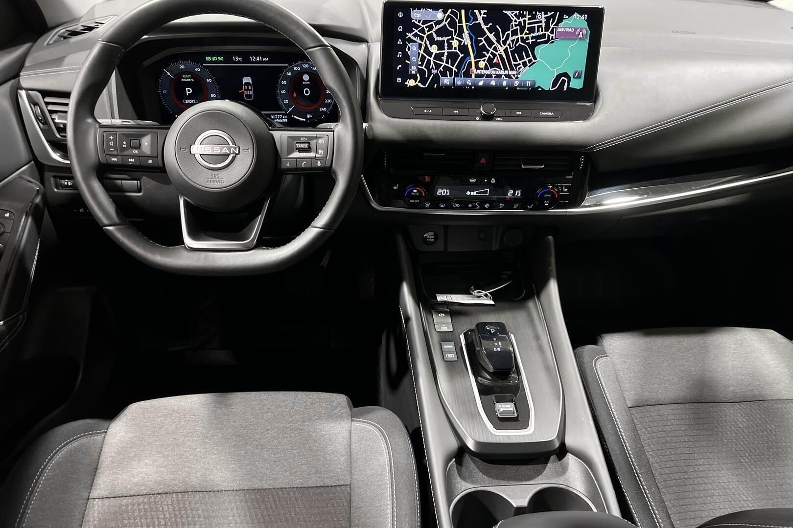 Nissan Qashqai iso kuva 11