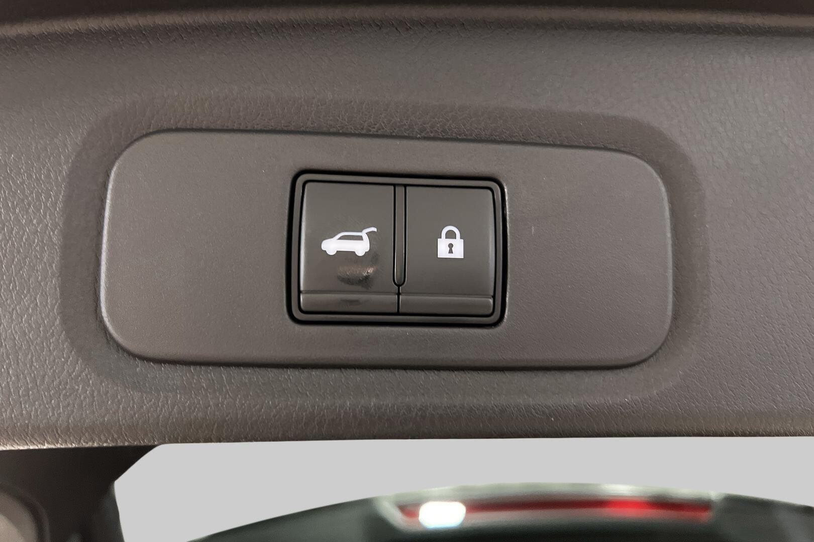 Nissan Qashqai iso kuva 14