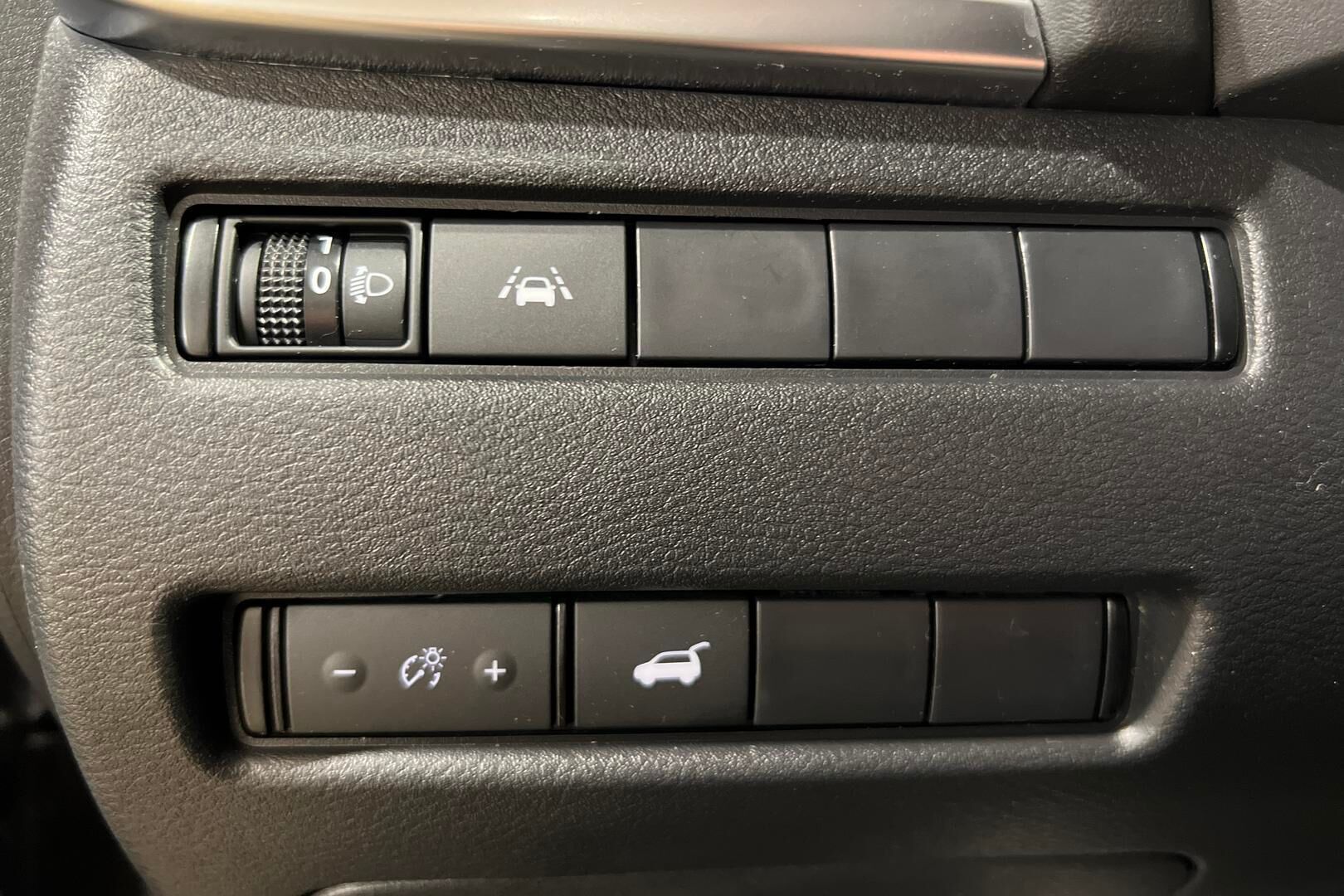 Nissan Qashqai iso kuva 15