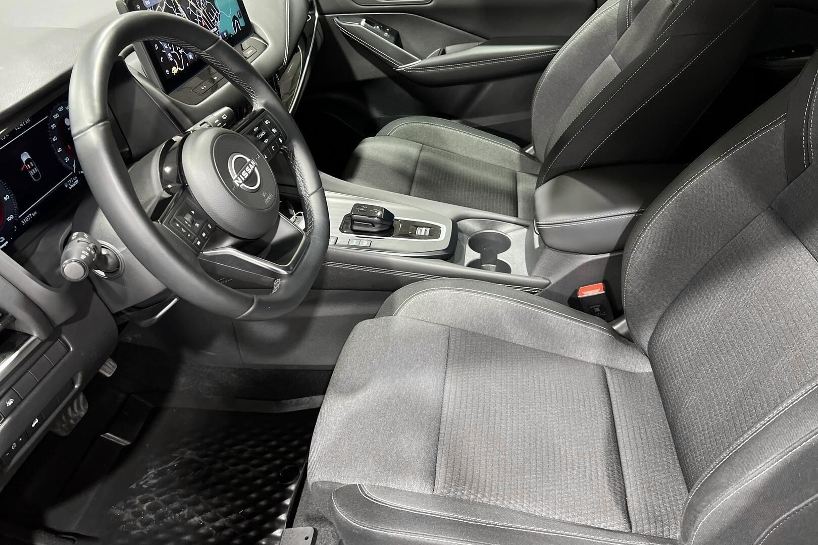 Nissan Qashqai iso kuva 9