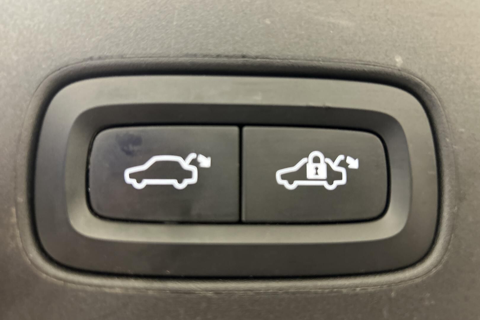 Volvo V90 iso kuva 26