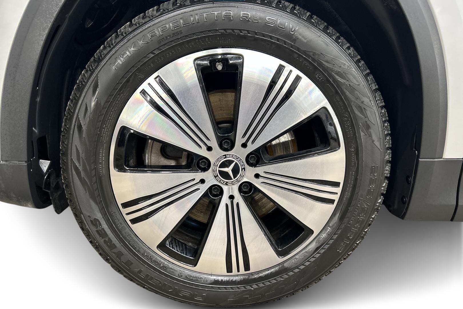 Mercedes-Benz EQA iso kuva 13