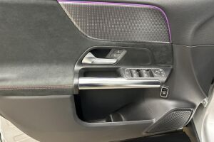 Mercedes-Benz EQA esikatselu 14