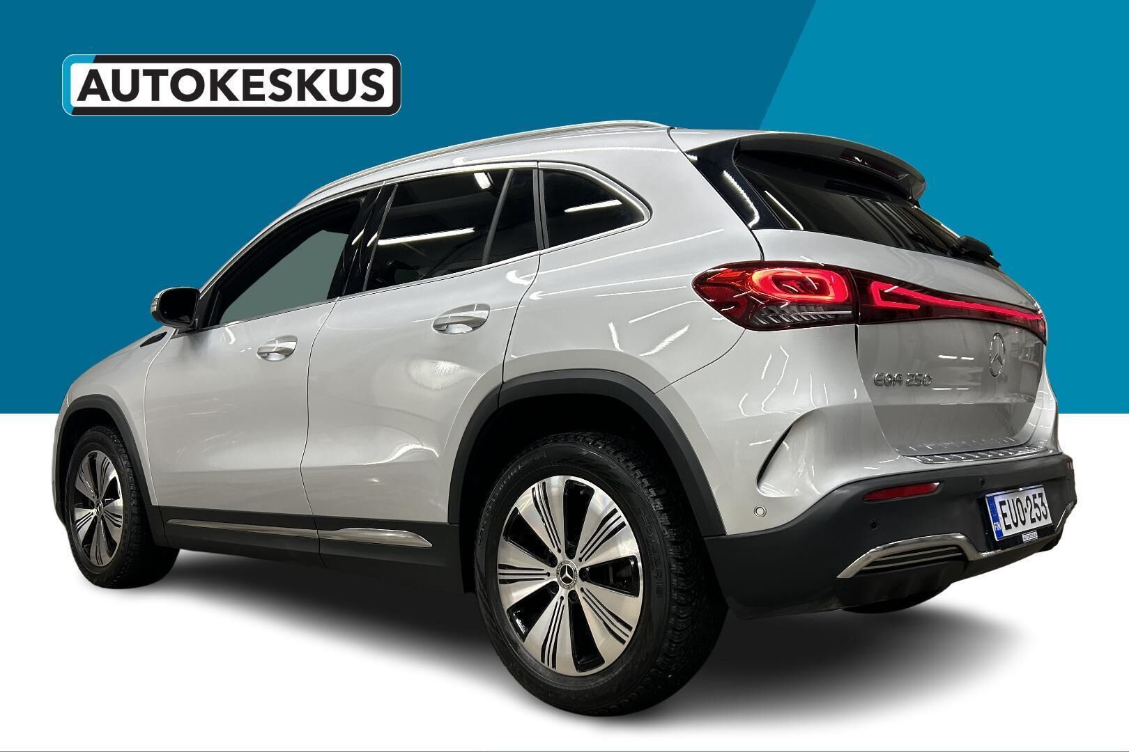 Mercedes-Benz EQA iso kuva 7