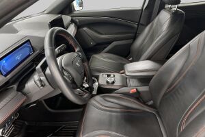 Ford Mustang Mach-E esikatselu 7