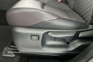 Toyota C-HR esikatselu 14
