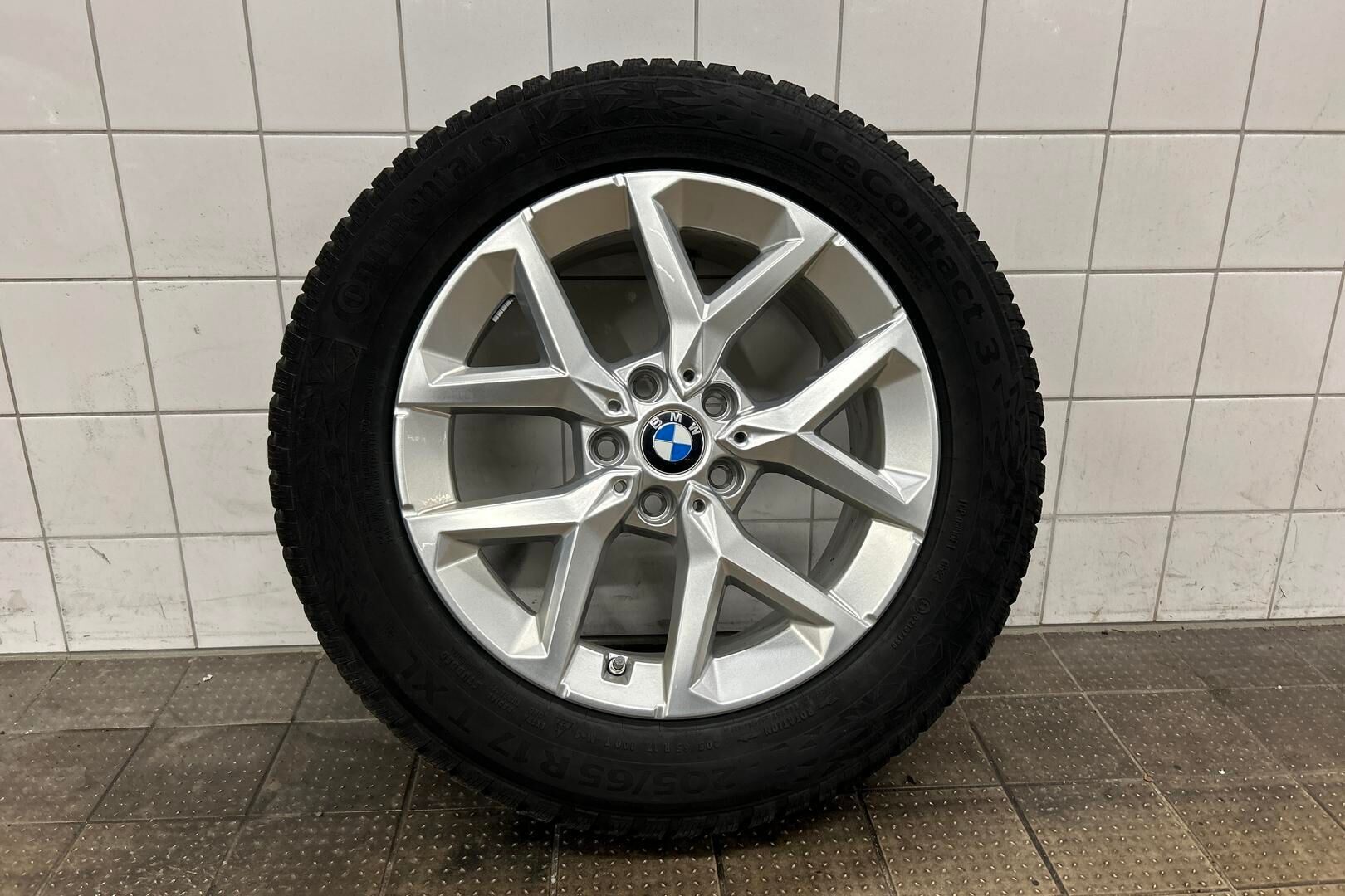 BMW X1 iso kuva 26