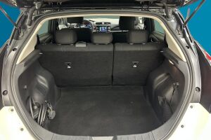 Nissan Leaf esikatselu 12