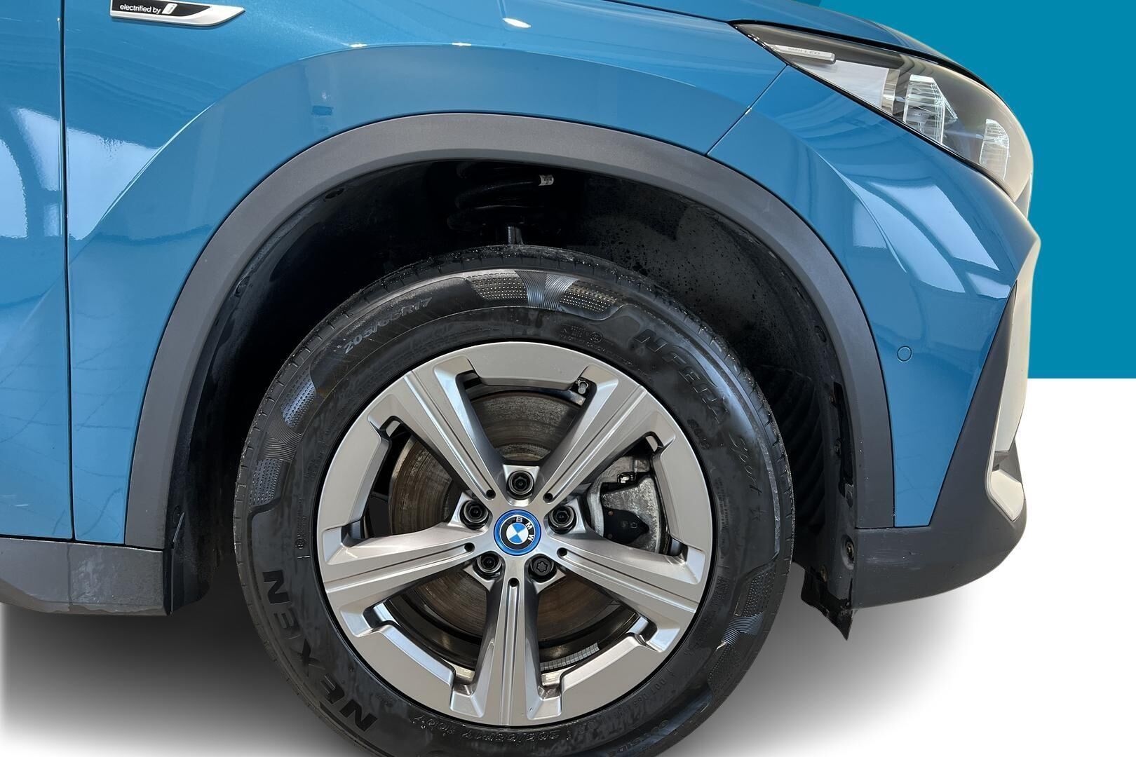 BMW X1 iso kuva 12