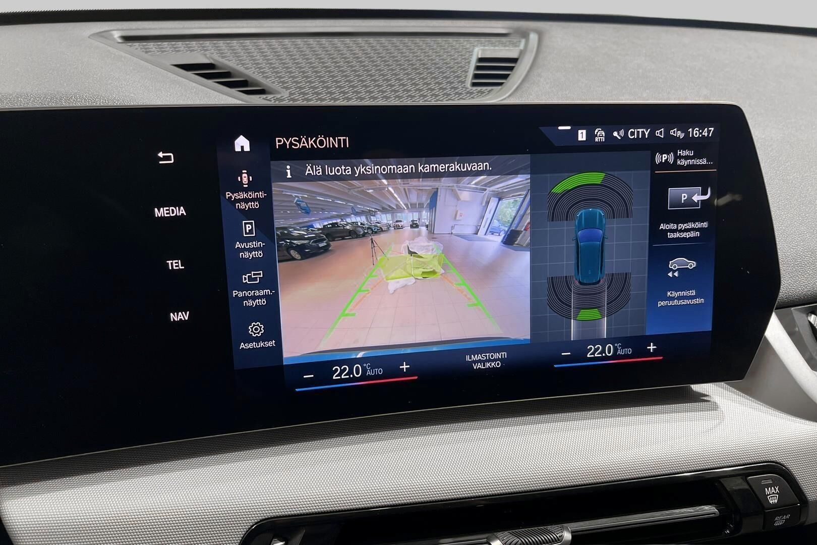 BMW X1 iso kuva 15