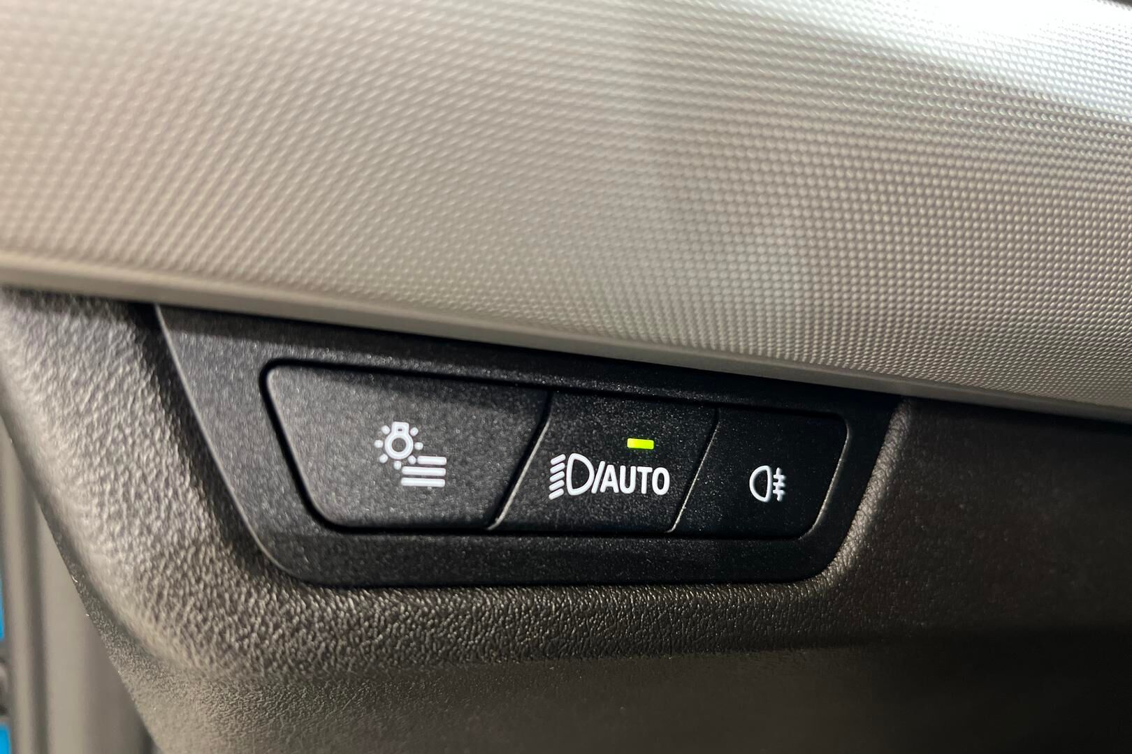 BMW X1 iso kuva 26