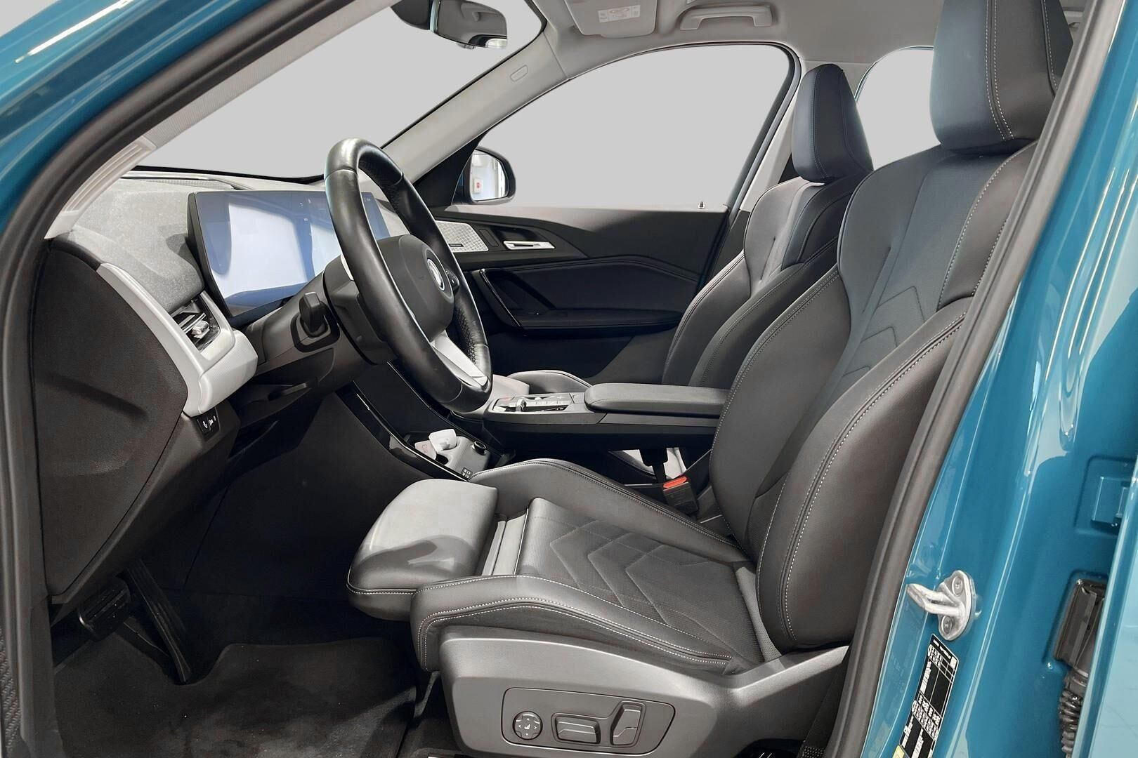 BMW X1 iso kuva 8