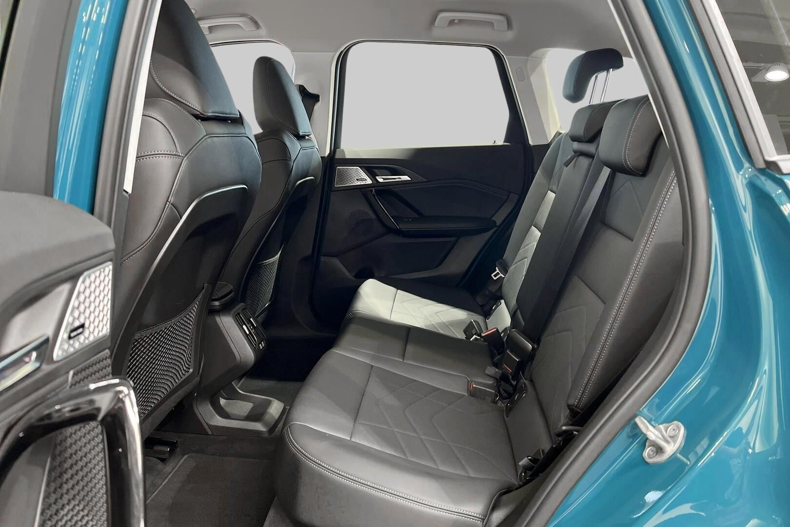 BMW X1 iso kuva 9