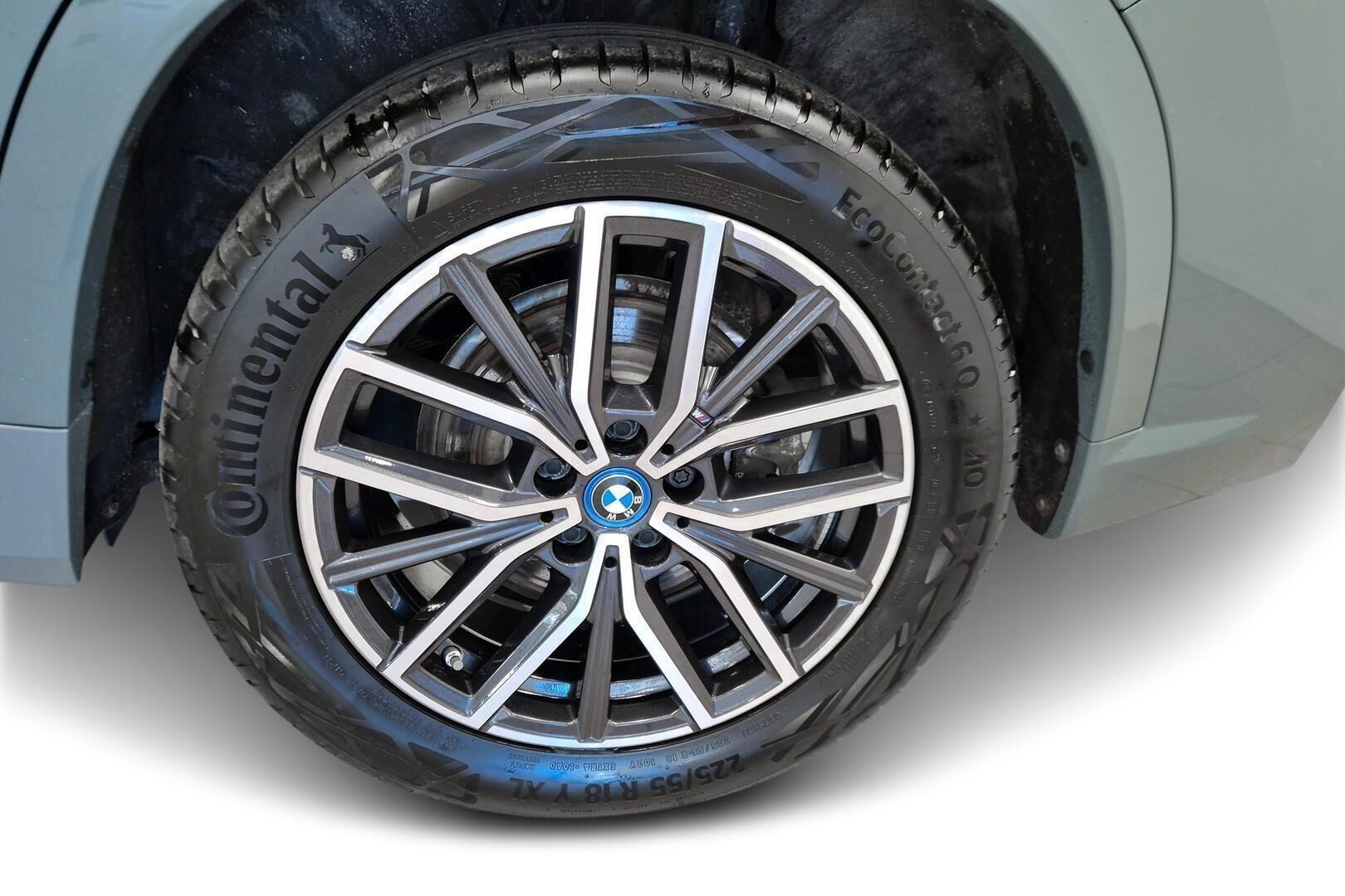 BMW X1 iso kuva 12