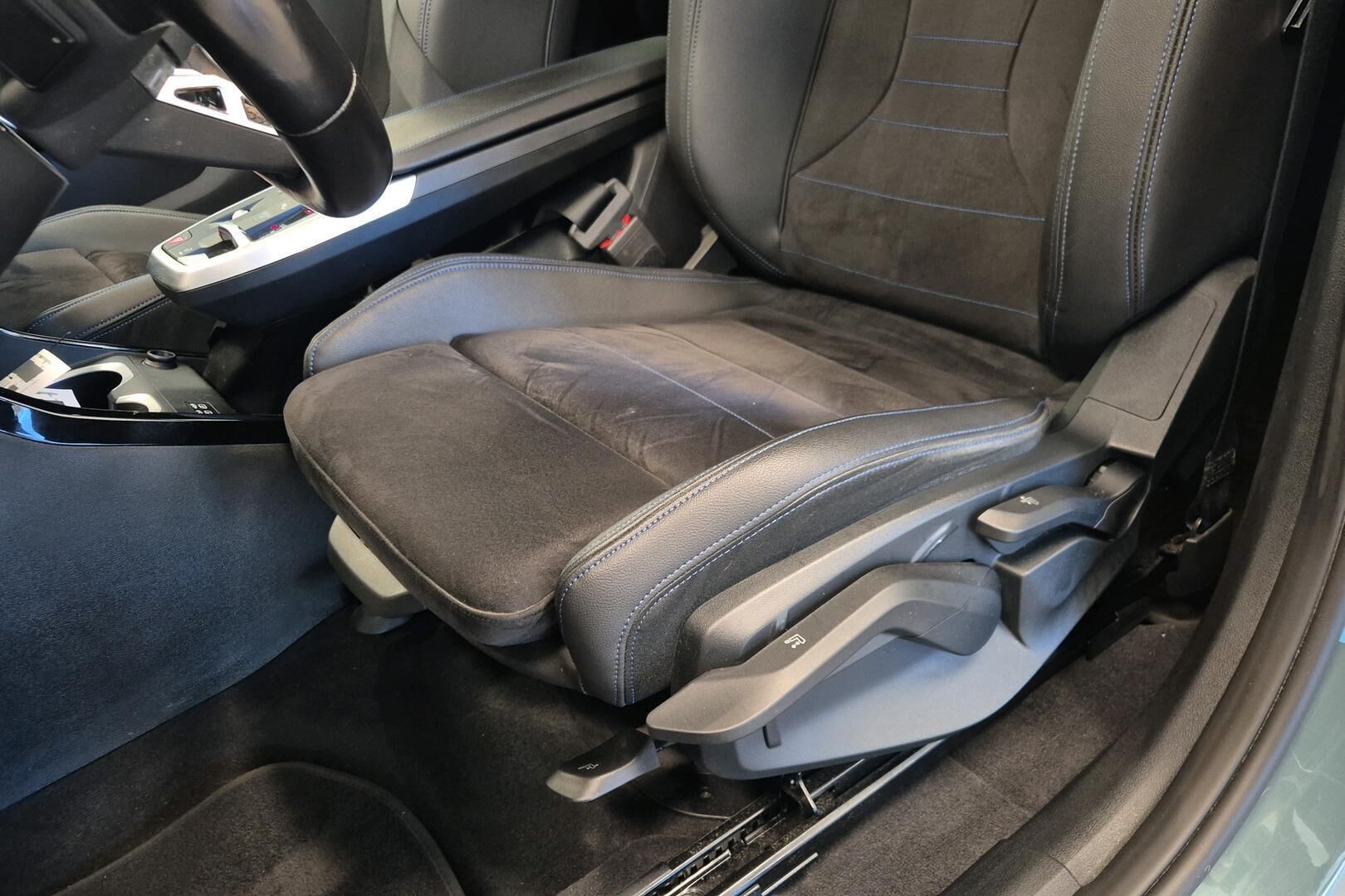 BMW X1 iso kuva 20