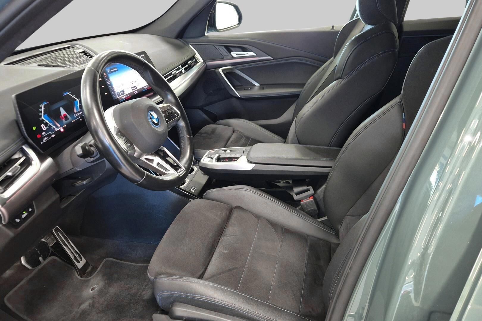 BMW X1 iso kuva 8
