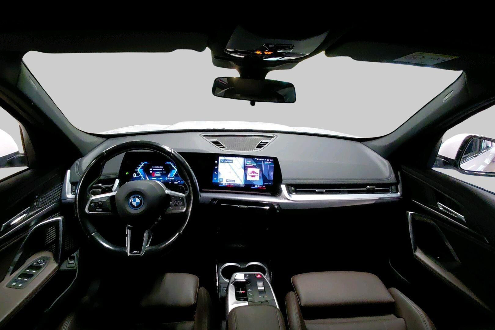 BMW X1 iso kuva 1