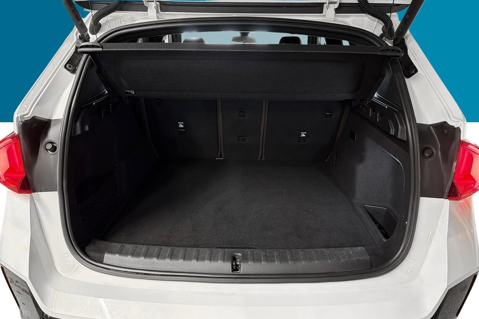 BMW X1 iso kuva 11