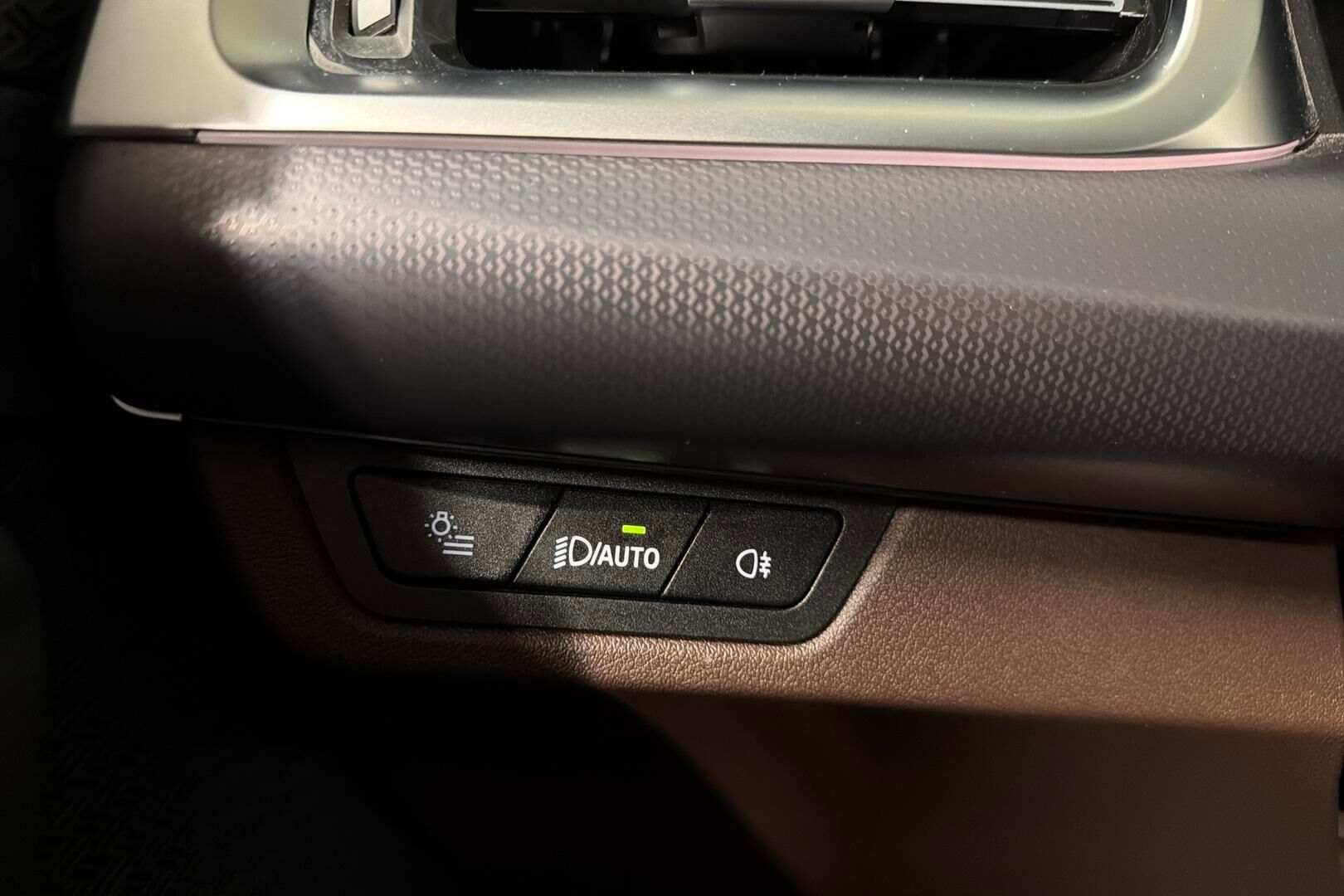 BMW X1 iso kuva 20