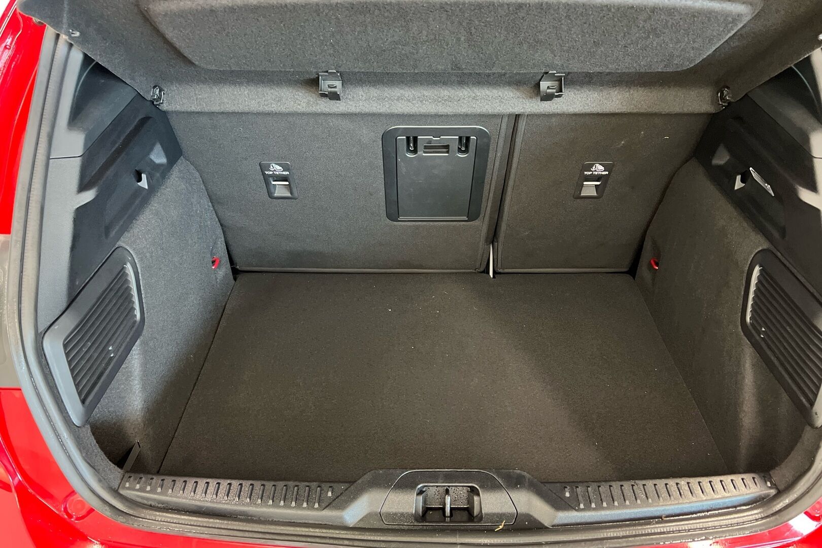 Ford Focus iso kuva 9