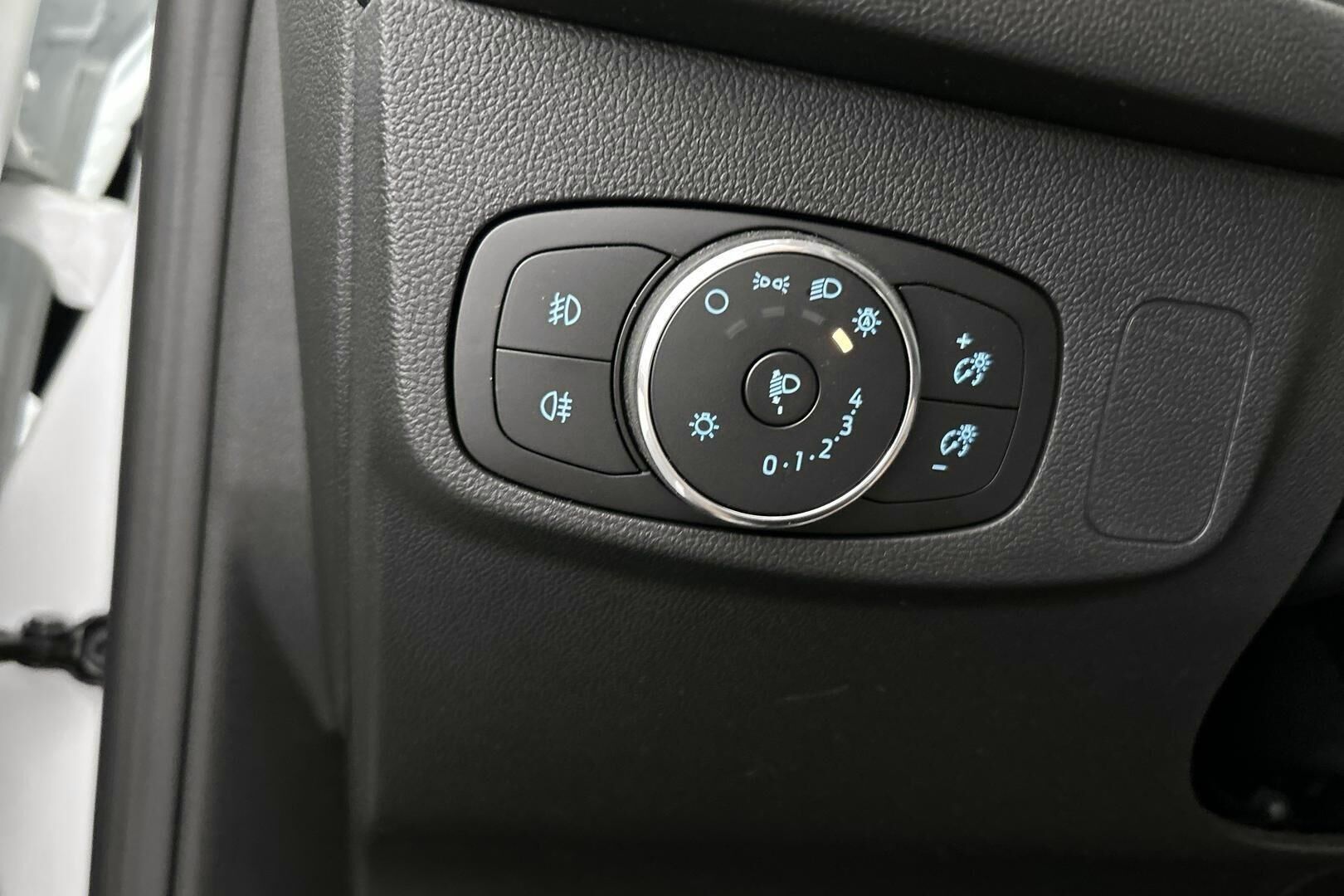 Ford Focus iso kuva 23