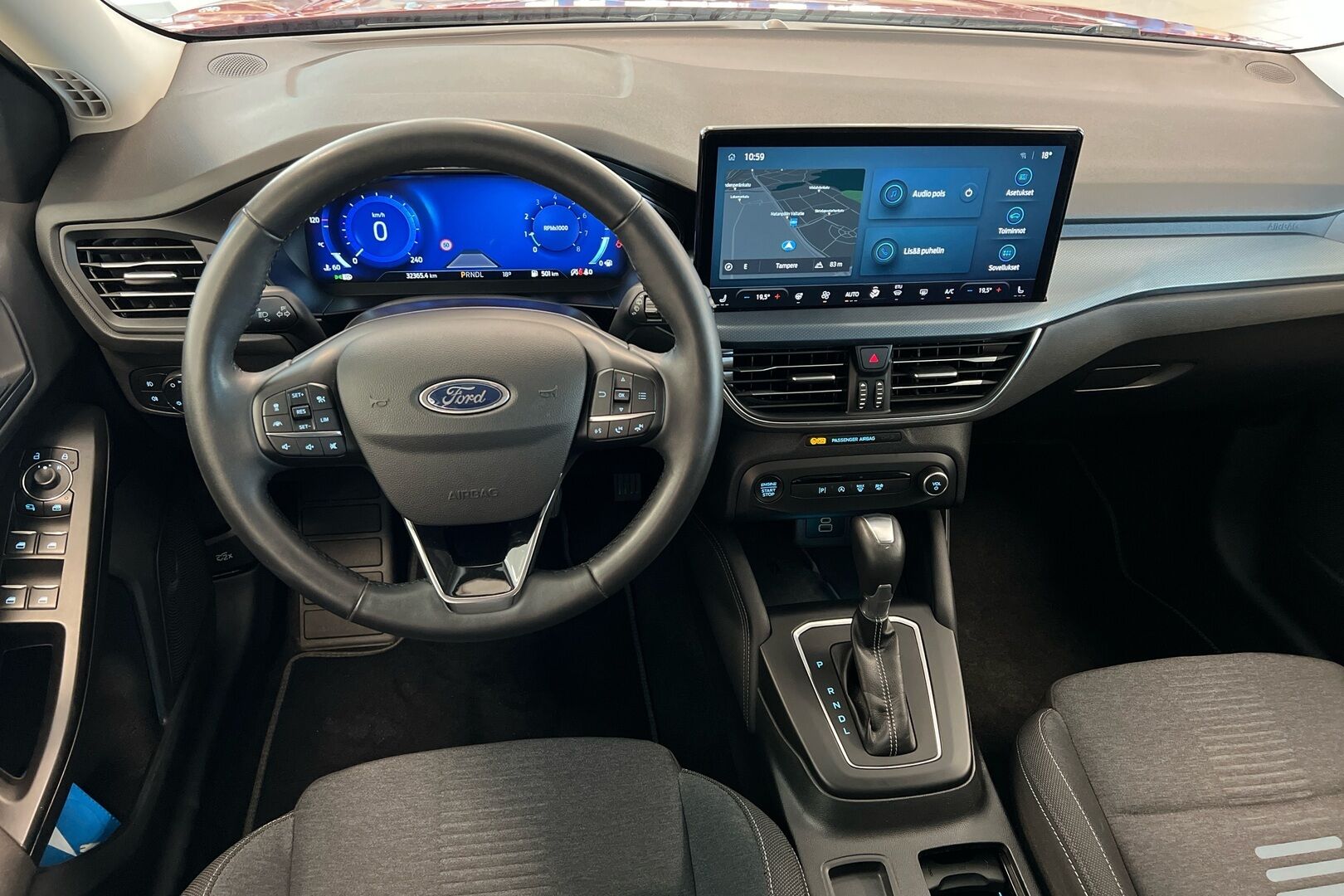 Ford Focus iso kuva 14