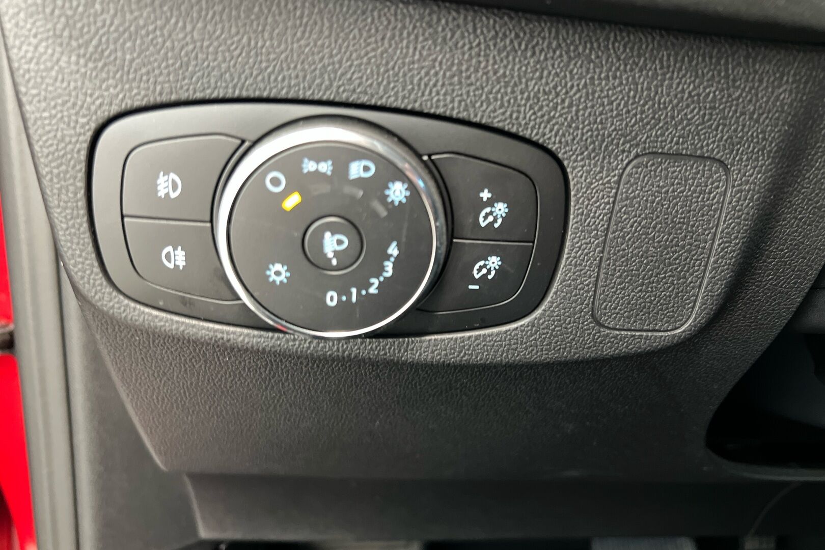 Ford Focus iso kuva 18