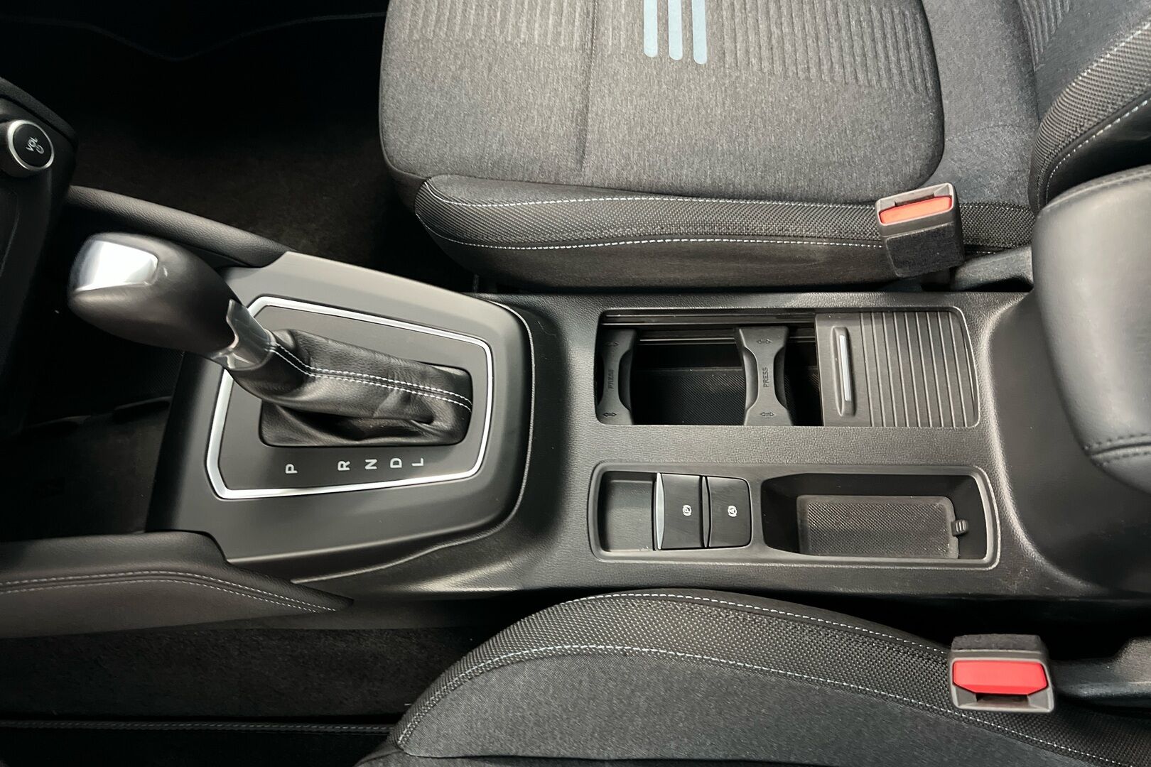 Ford Focus iso kuva 20