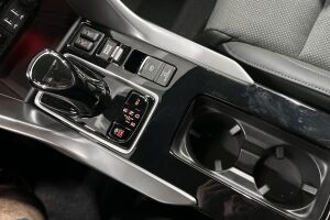 Mitsubishi Eclipse Cross esikatselu 17