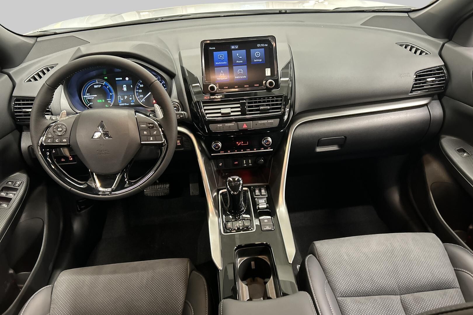 Mitsubishi Eclipse Cross iso kuva 9