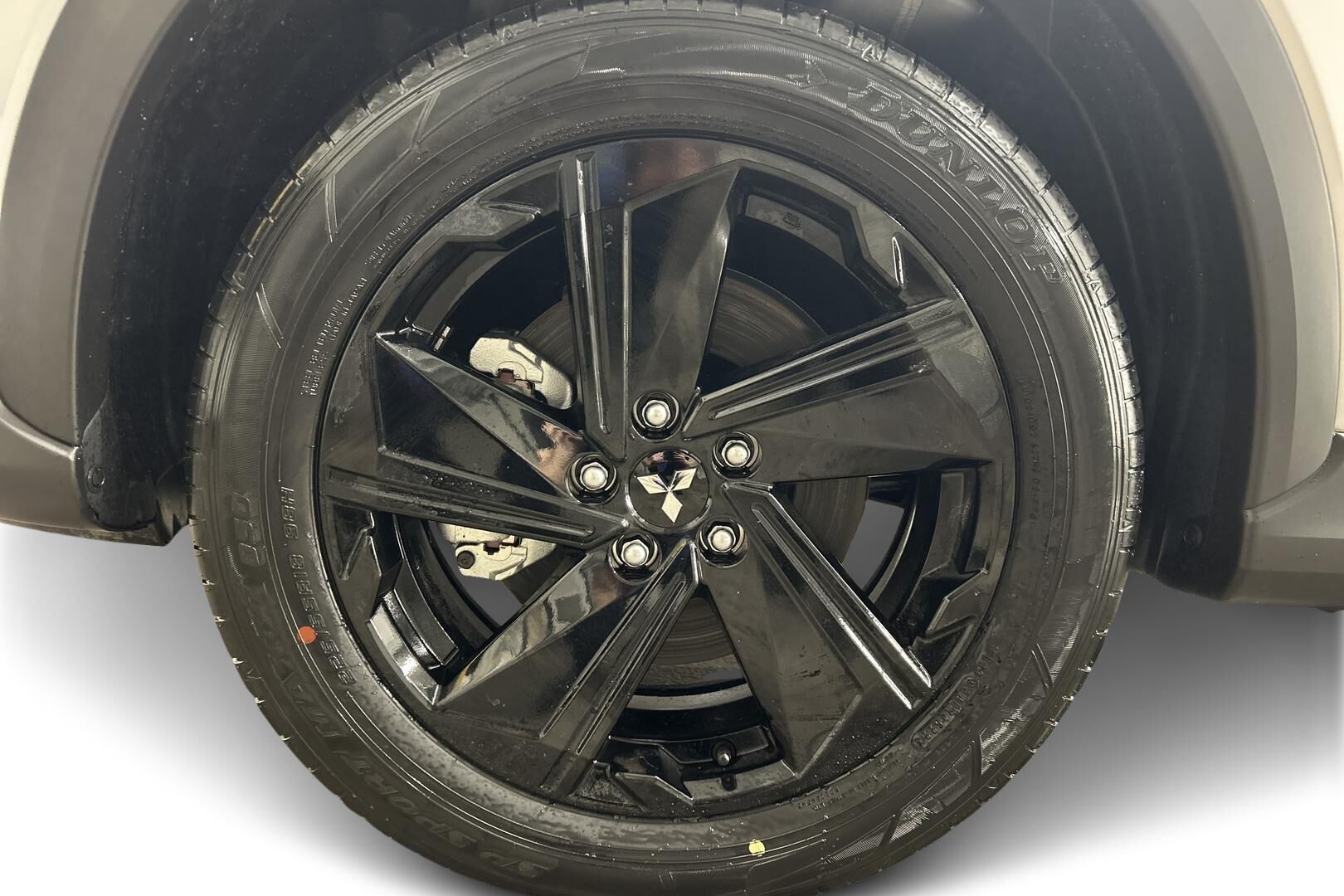 Mitsubishi Eclipse Cross iso kuva 11