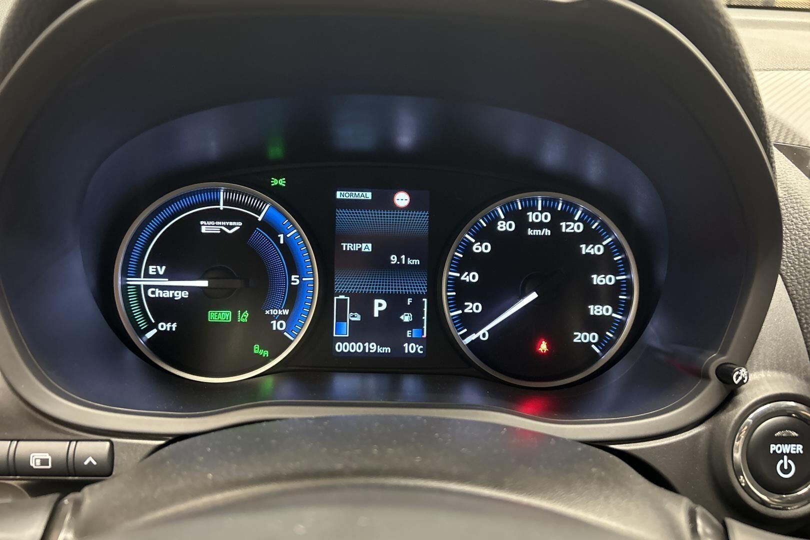 Mitsubishi Eclipse Cross iso kuva 25