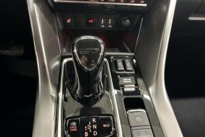 Mitsubishi Eclipse Cross esikatselu 17