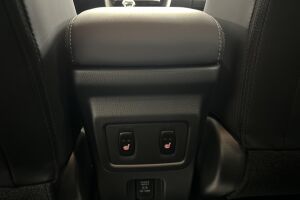 Mitsubishi Eclipse Cross esikatselu 22