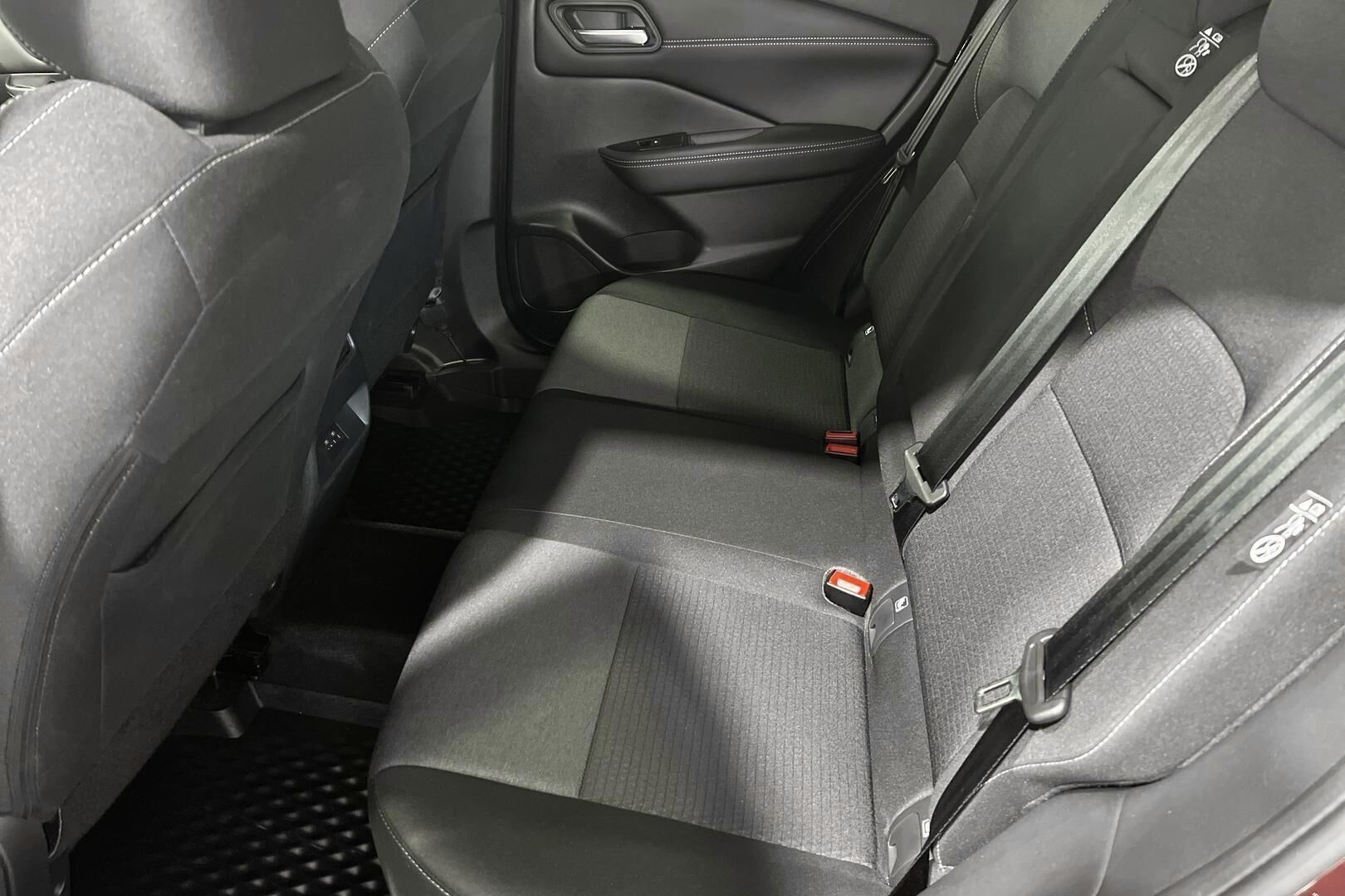 Nissan Qashqai iso kuva 10