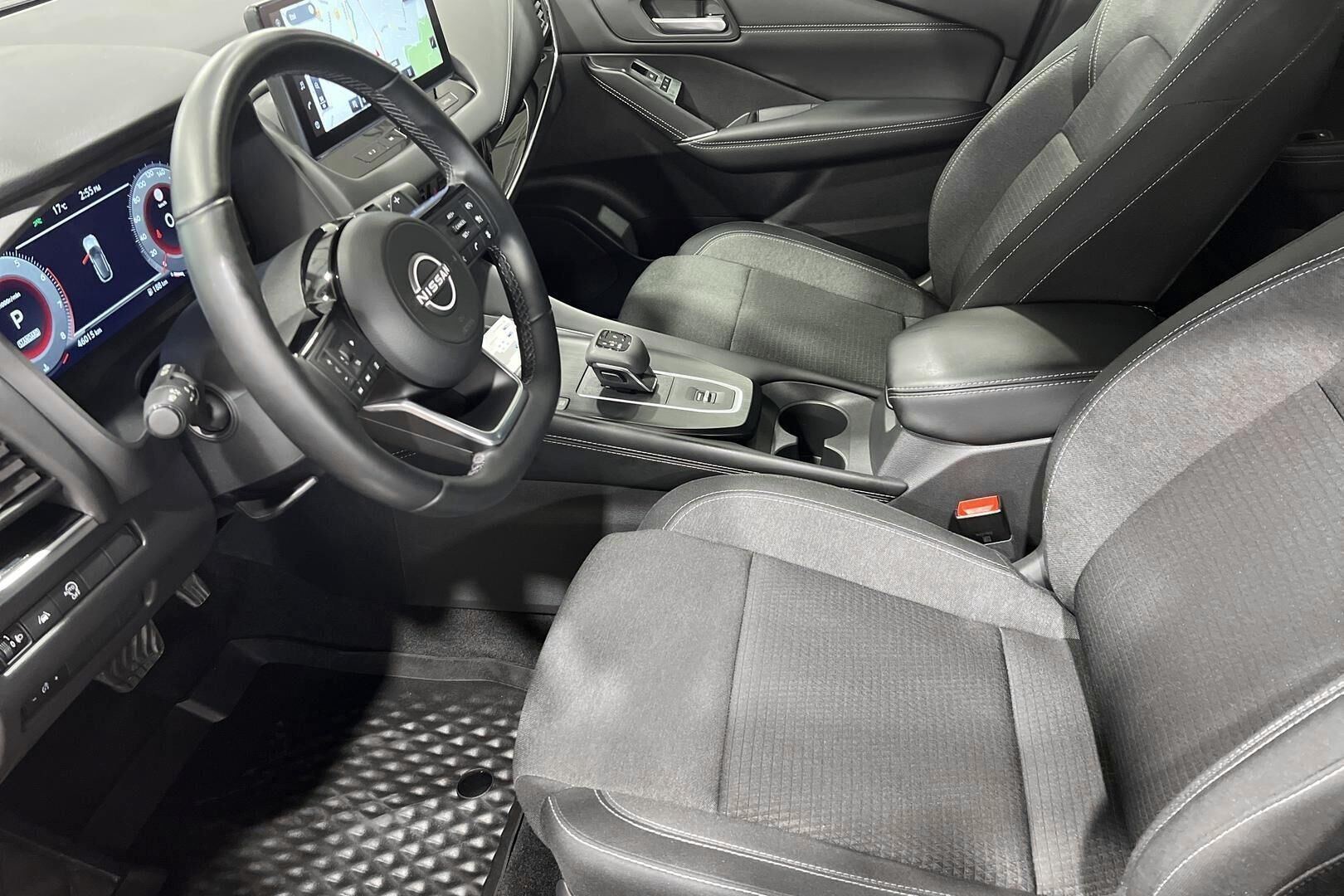 Nissan Qashqai iso kuva 9