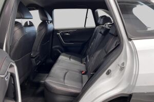 Toyota RAV4 Plug-in esikatselu 10