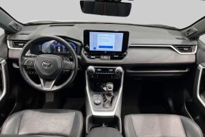 Toyota RAV4 Plug-in esikatselu 11