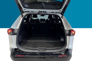 Toyota RAV4 Plug-in esikatselu 12