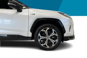 Toyota RAV4 Plug-in esikatselu 13