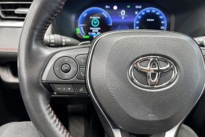 Toyota RAV4 Plug-in esikatselu 25