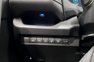 Toyota RAV4 Plug-in esikatselu 26
