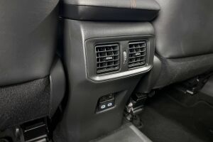 Toyota RAV4 Plug-in esikatselu 29