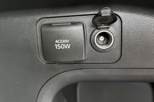 Toyota RAV4 Plug-in esikatselu 35