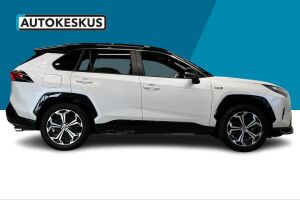 Toyota RAV4 Plug-in esikatselu 4