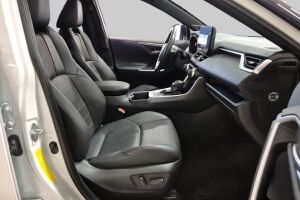Toyota RAV4 Plug-in esikatselu 9