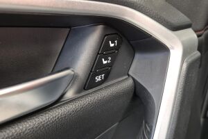 Toyota RAV4 Plug-in esikatselu 5