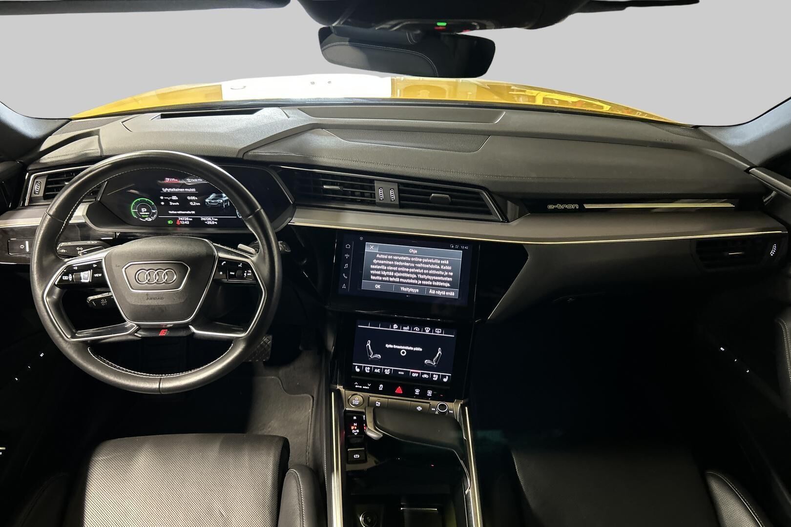 Audi e-tron iso kuva 6