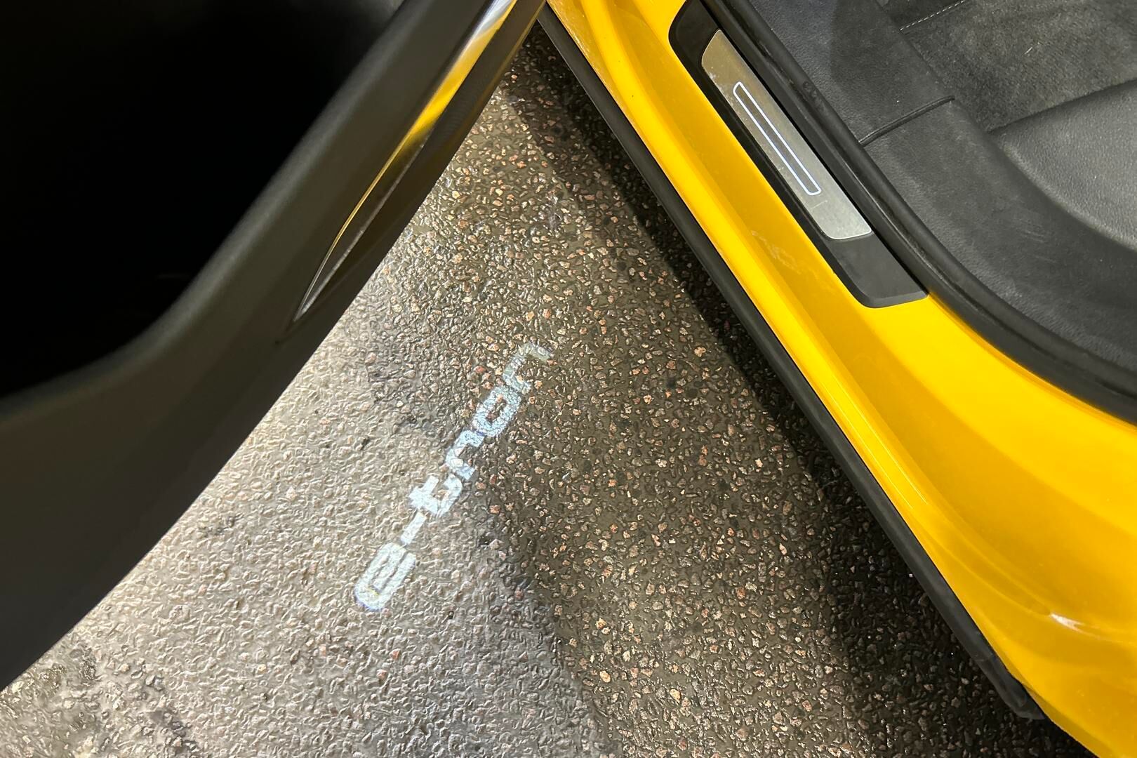 Audi e-tron iso kuva 8
