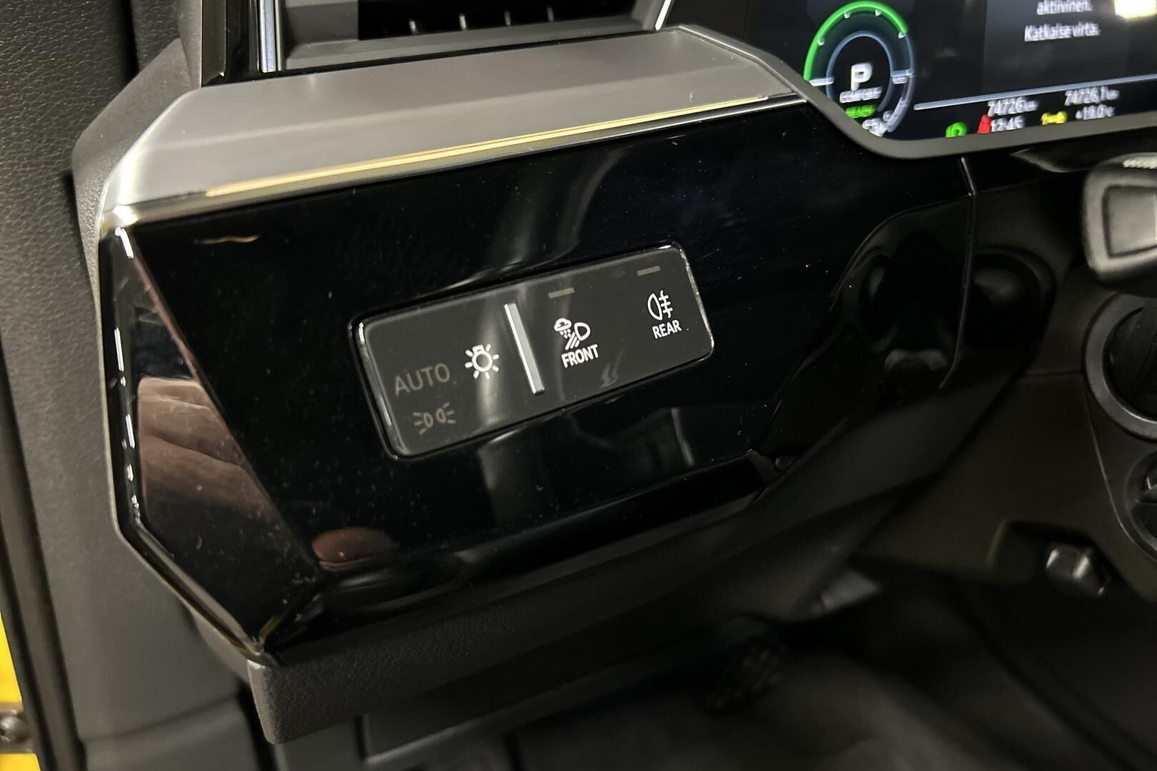 Audi e-tron iso kuva 15
